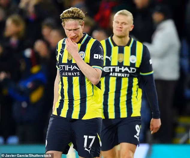 Bàn thắng thứ 13 của Haaland trong mùa giải này đến từ đường kiến tạo của Kevin De Bruyne cũng chỉ giúp Man City ra về với 1 điểm. 8-471.jpg