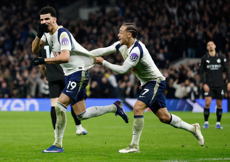 Đây cũng là tỷ số cuối cùng của trận đấu. Tottenham có thể hài lòng với kết quả nhưng với Man City thì không. 9.jpg