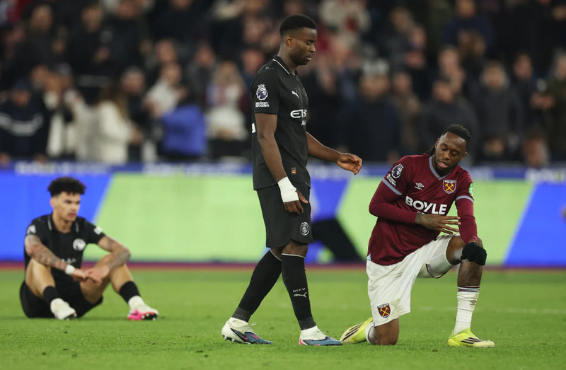 Trái lại, bàn thắng của Konstantinos Mavropanos đánh sập hy vọng vô địch của Man City trong bối cảnh Ngoại hạng Anh đang đi vào giai đoạn cuối. man-city-1-7070.jpg