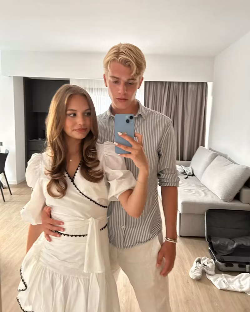 Mackenzie Medlock: Bạn gái của tiền vệ trẻ Lucas Bergvall (Tottenham Hotspur). mar-2.png