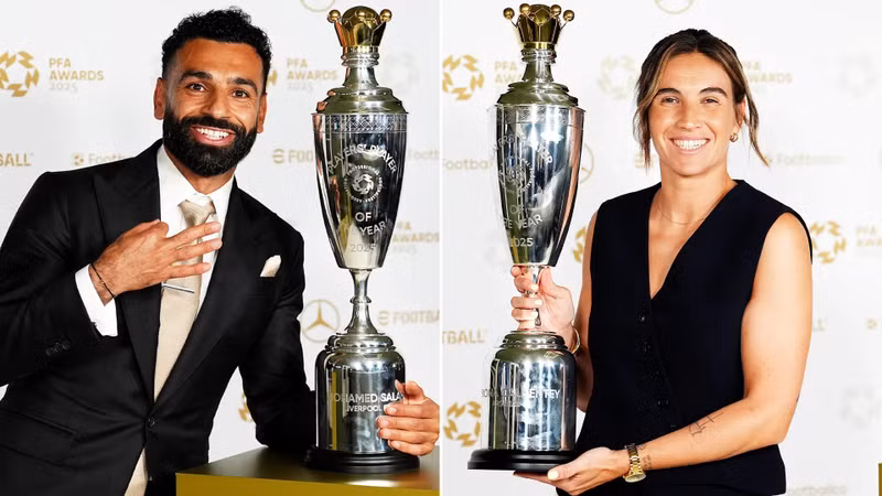 Lễ trao giải năm nay được tổ chức tại thành phố Manchester nhưng không có bất cứ cầu thủ nào của Man Utd vào đội hình tiêu biểu của PFA. Thật kỳ lạ khi đây là năm thứ 3 liên tiếp 'Quỷ đỏ' không có đại diện nào. 1.jpg