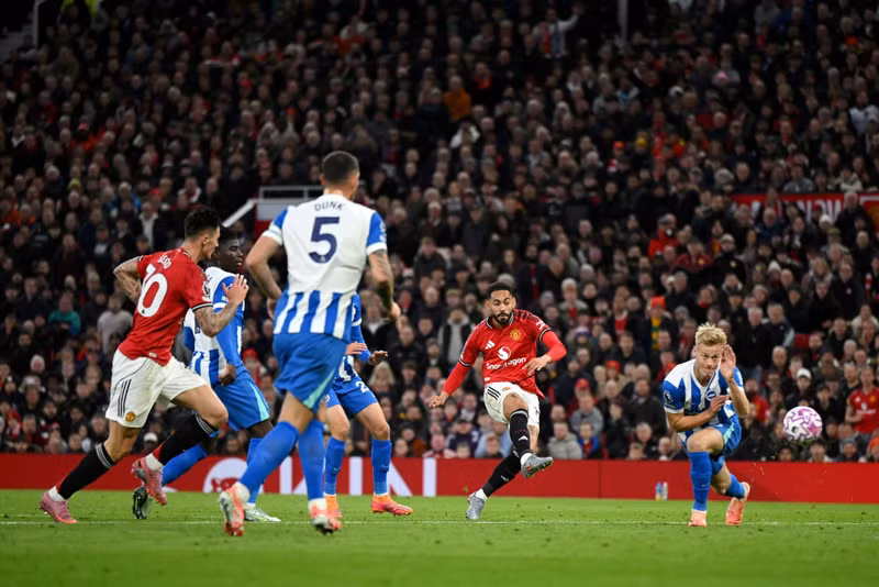 Tân binh đắt giá Matheus Cunha ghi siêu phẩm, mở tỷ số cho Man Utd ở phút 25. man-utd-1.jpg