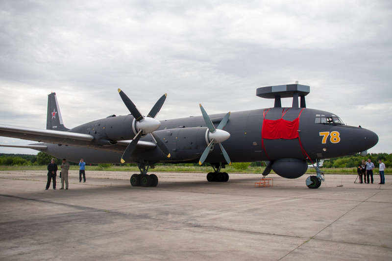 Máy bay Il-38N giúp vô hiệu hóa 'bầy đàn' UUV?