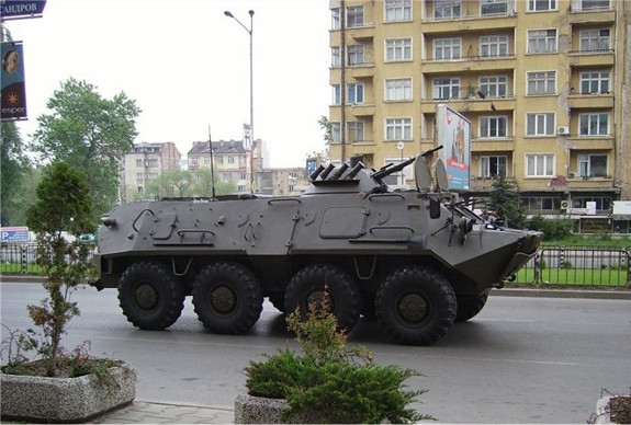 Lộ diện điểm yếu lớn trên thiết giáp BTR-60 viện trợ Ukraine