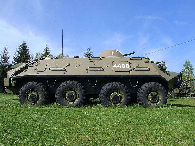 Lộ diện điểm yếu lớn trên thiết giáp BTR-60 viện trợ Ukraine