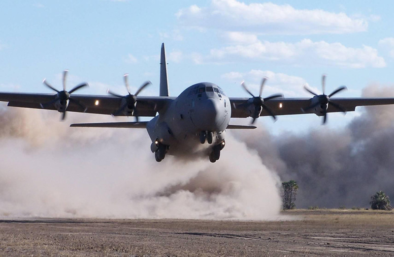 Không lực Hoàng gia Anh chia tay huyền thoại C-130 Hercules