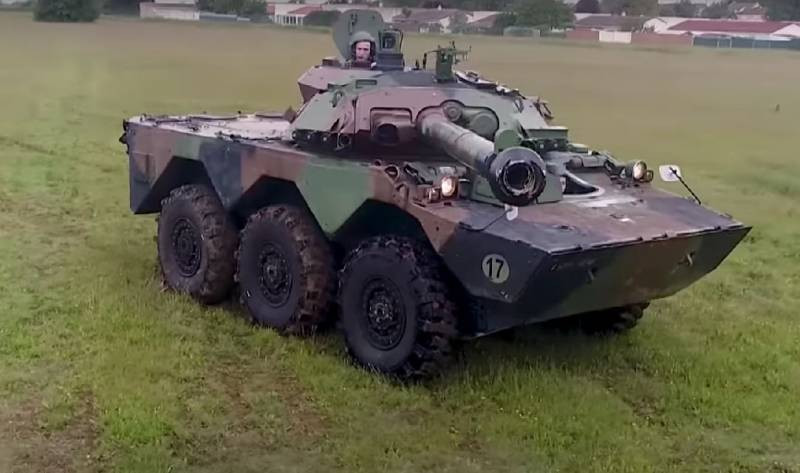 Xe tăng bánh lốp AMX-10 RC bị bắt sống