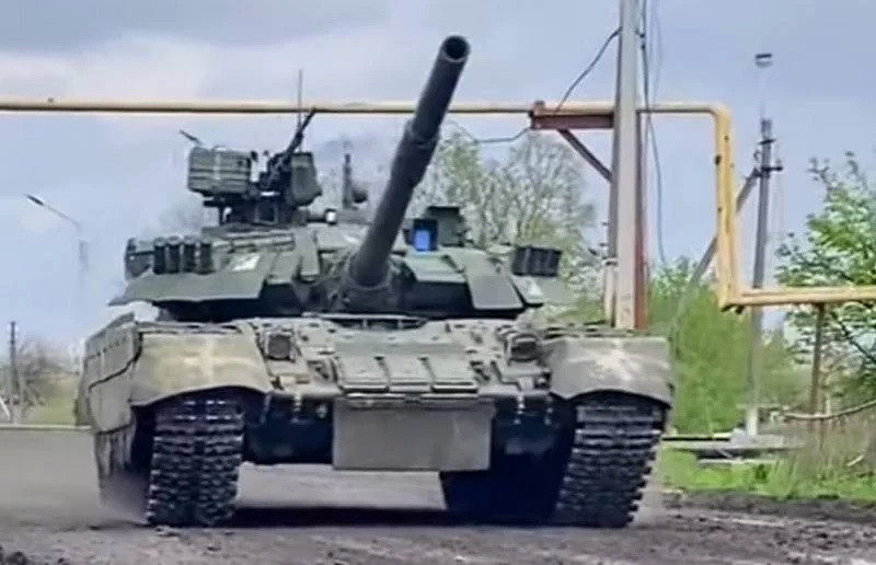 Ukraine thu giữ xe tăng 'hàng hiếm' T-80UE1