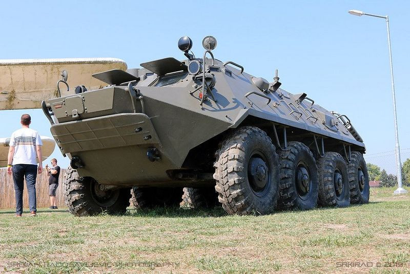 Lộ diện điểm yếu lớn trên thiết giáp BTR-60 viện trợ Ukraine