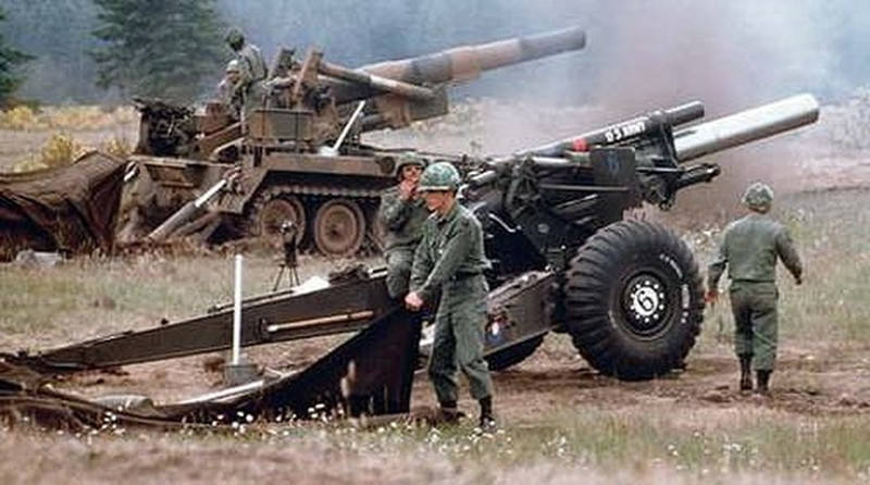 Ukraine nhận pháo 155 mm 'đồ cổ' 70 năm tuổi từ Hy Lạp