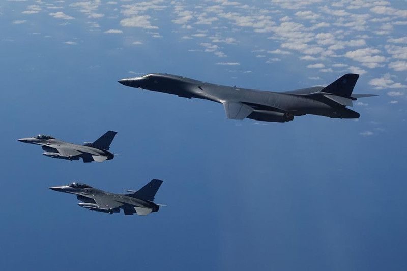 B-1B Lancer đến Anh làm nhiệm vụ 'cảnh sát trên không'