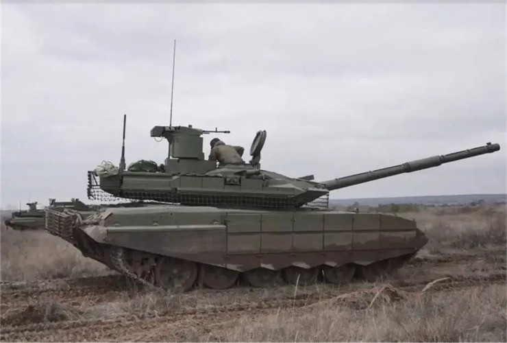 Ukraine thu giữ xe tăng T-90M để thay thế chiếc Challenger 2 bị phá hủy?