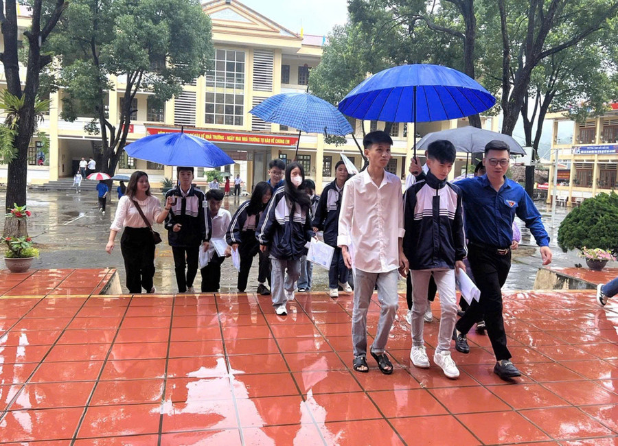 Học sinh THPT khu vực 2 Lào Cai (tỉnh Lào Cai cũ) tham dự Kỳ thi tốt nghiệp THPT năm 2025. 