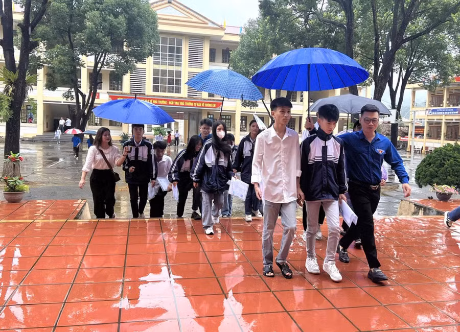 Học sinh THPT khu vực 2 Lào Cai (tỉnh Lào Cai cũ) tham dự Kỳ thi tốt nghiệp THPT năm 2025. 