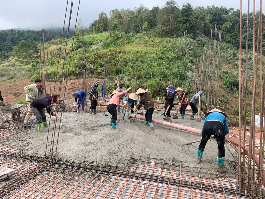 Đẩy nhanh tiến độ thi công công trình.