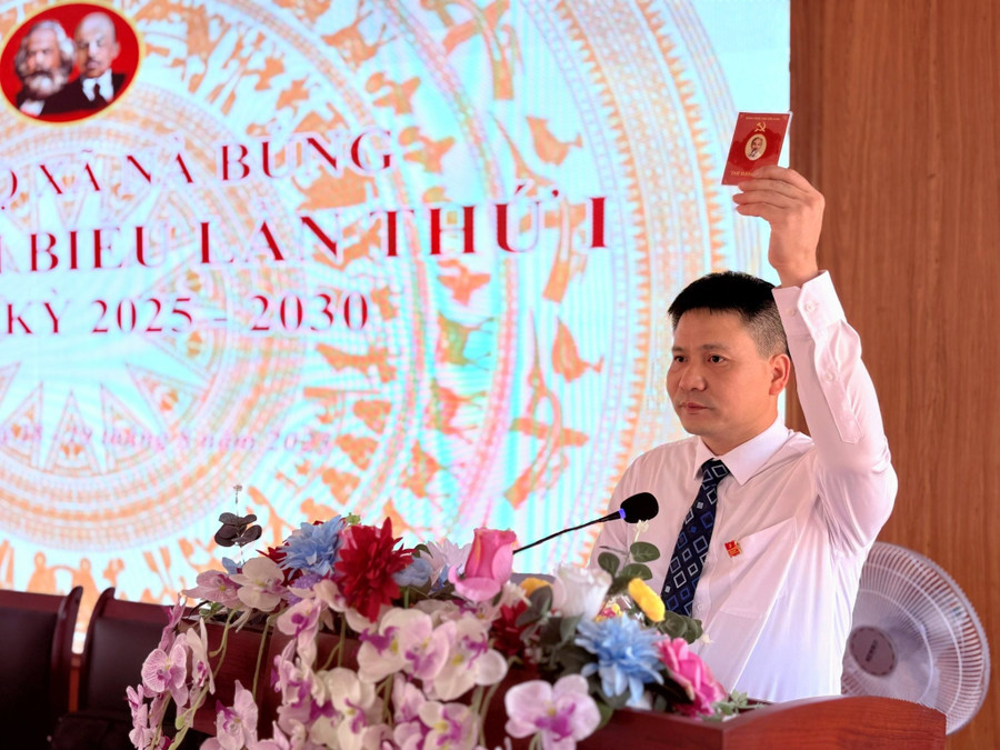 Ông Trần Đình Nhuận, Bí thư Đảng ủy xã Nà Bủng. na-bung-db-1.jpg