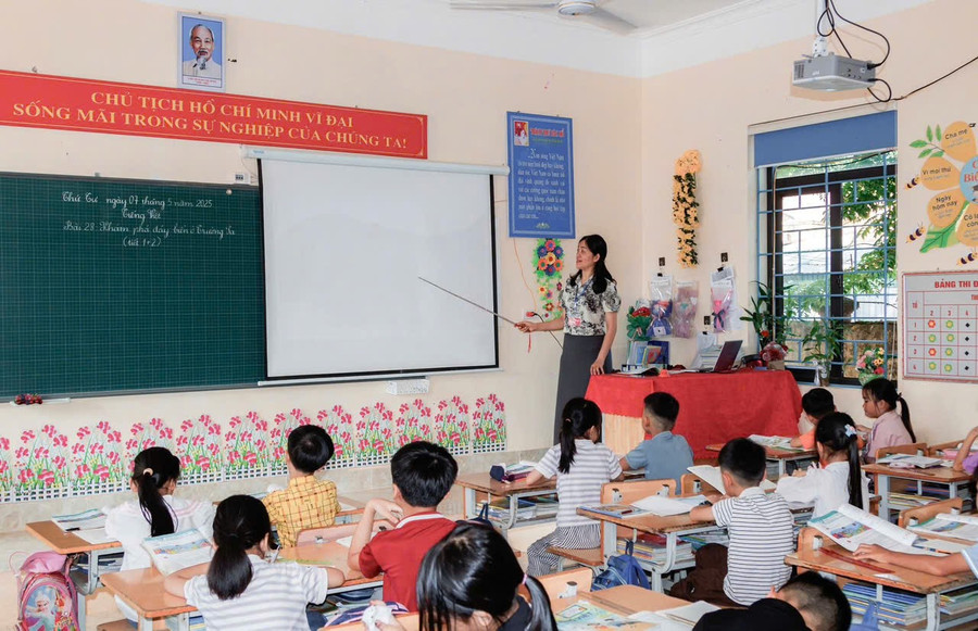 Một tiết dạy - học của cô trò nhà trường. tran-van-tho-mn-3.jpg