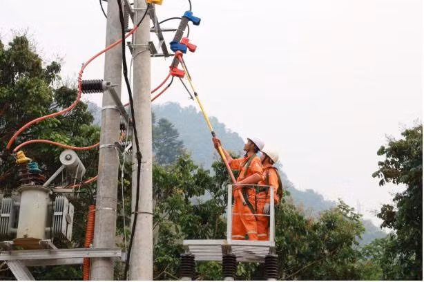 Tập thể cán bộ, công nhân viên đã không ngừng nỗ lực vượt qua mọi thách thức để đảm bảo phục vụ tốt nhất nhu cầu của Nhân dân. 