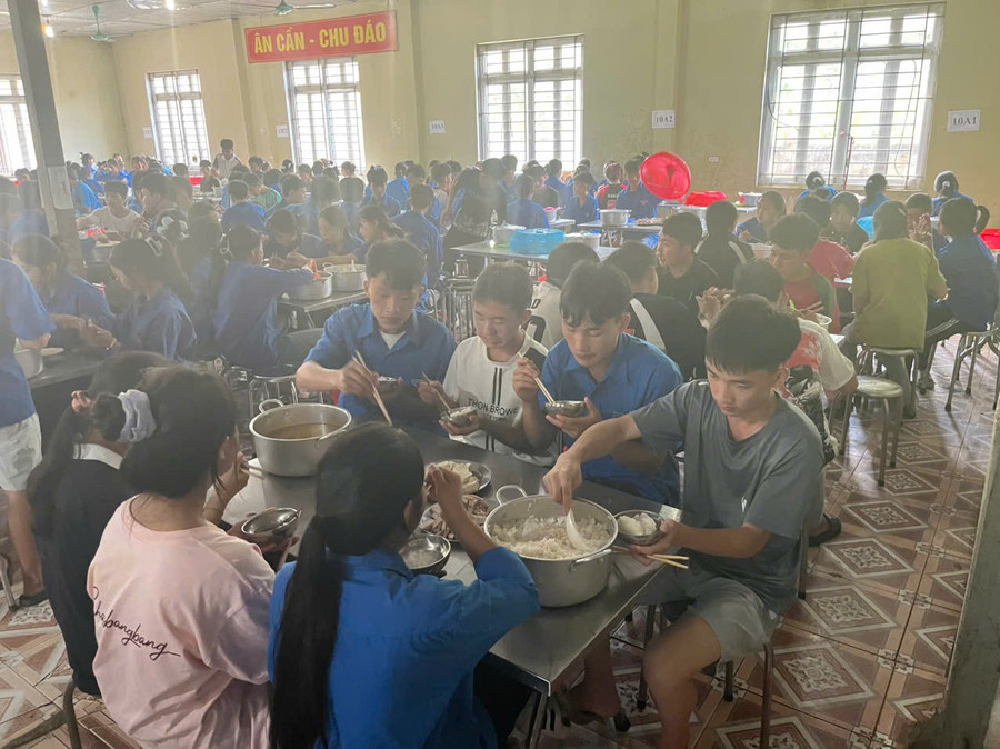 Nhiều chính sách ưu đãi mà Đảng và Nhà nước dành cho con em vùng cao đang được triển khai. xmc-tua-chua-2.jpg