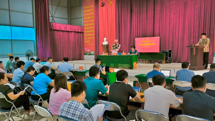 Ngay sau khi sáp nhập địa giới hành chính, thực hiện mô hình chính quyền hai cấp, xã Nậm Nèn đã xác định mục tiêu quan trọng là thực hiện giảm nghèo đa chiều theo chuẩn mới cho người dân.