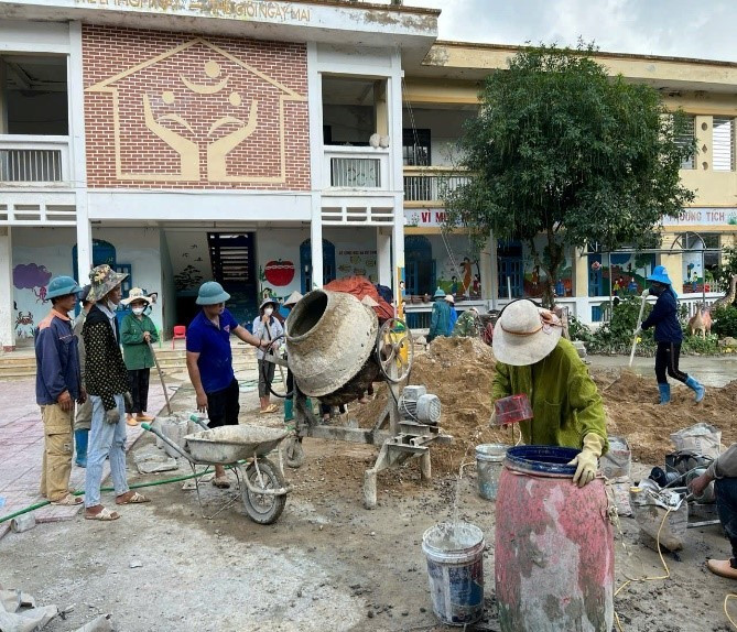 Xã hội hóa giáo dục luôn được tập thể nhà trường quan tâm, thực hiện. na-tong-1.jpg