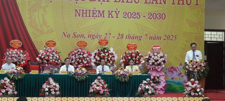 Không khí Đại hội Đảng bộ xã Na Son lần thứ nhất, nhiệm kỳ 2025-2030.