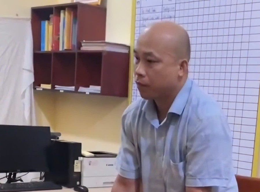 Ông Lò Văn Mạnh tại cơ quan Công an.