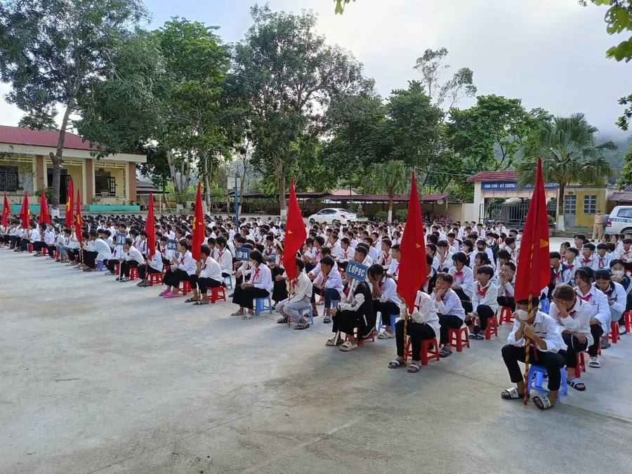 Nhiều hoạt động ngoại khóa được nhà trường tổ chức trong phạm vi toàn khối. z4703297358896_351743e1cf19984df1905ac5e93c458d.jpg