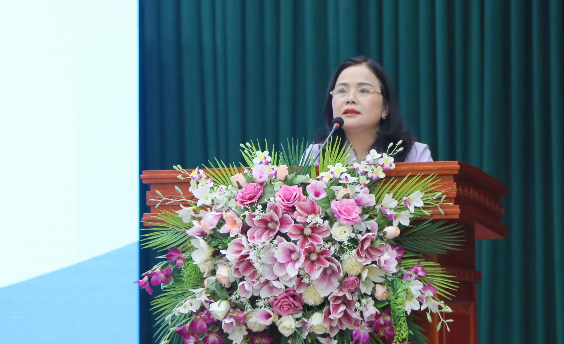 TS Lê Thị Hương – Giám đốc Sở GD&amp;ĐT tỉnh Quảng Trị nhấn mạnh vai trò của công tác truyền thông về giáo dục.