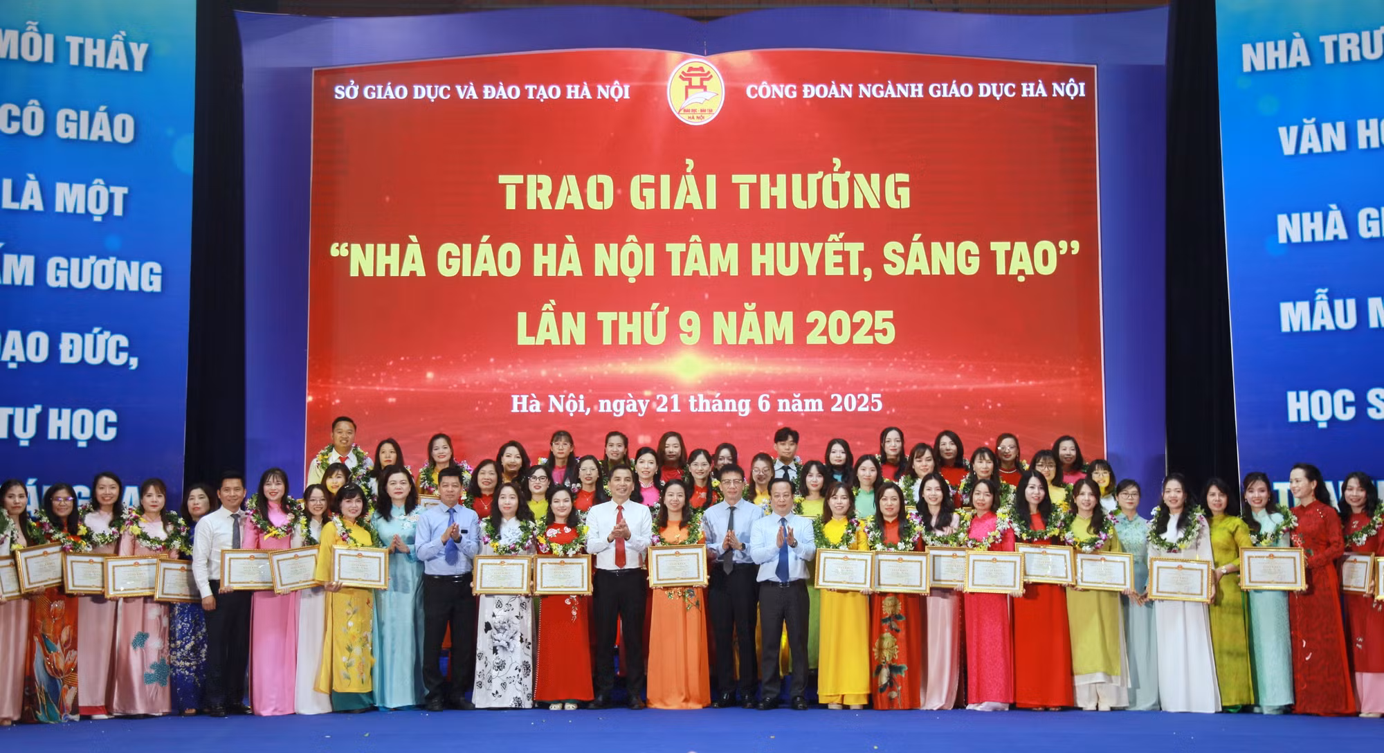 Trao giải thưởng Nhà giáo Hà Nội tâm huyết sáng tạo lần thứ 9, năm 2025.