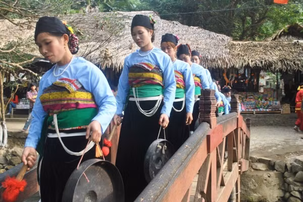 Phụ nữ dân tộc Mường ở Thanh Hóa.