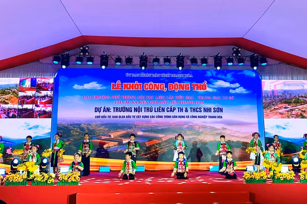 Lễ khởi công Trường nội trú liên cấp TH&THCS Nhi Sơn (Thanh Hóa).