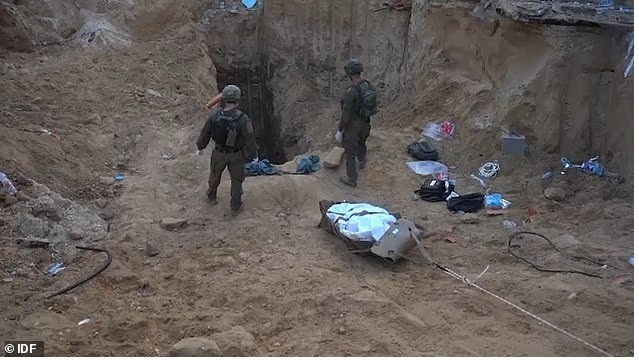 khoanh-khac-israel-cho-no-duong-ham-hamas-1.jpg