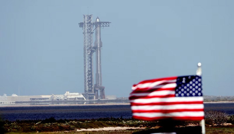 spacex-starship-explodes-070305-010.jpg
