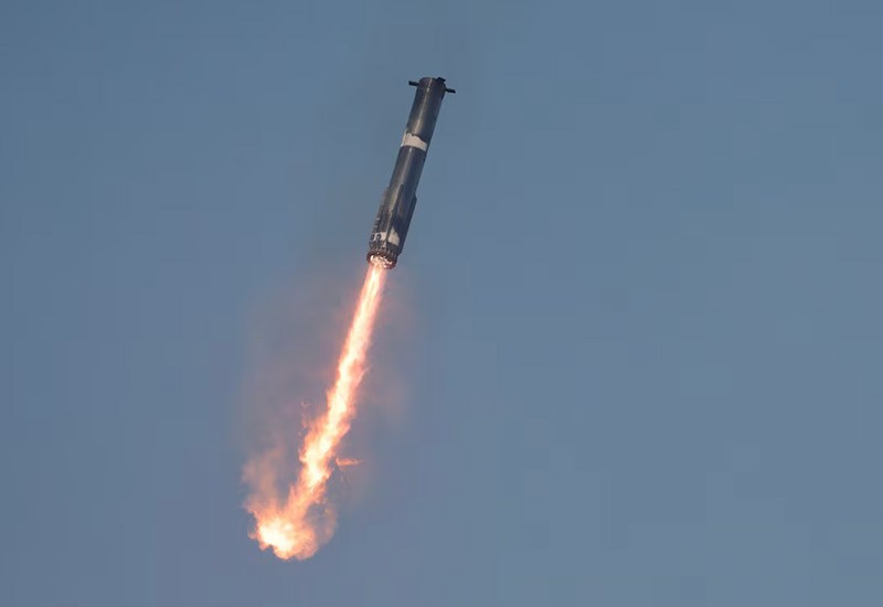 spacex-starship-explodes-070305-06.jpg