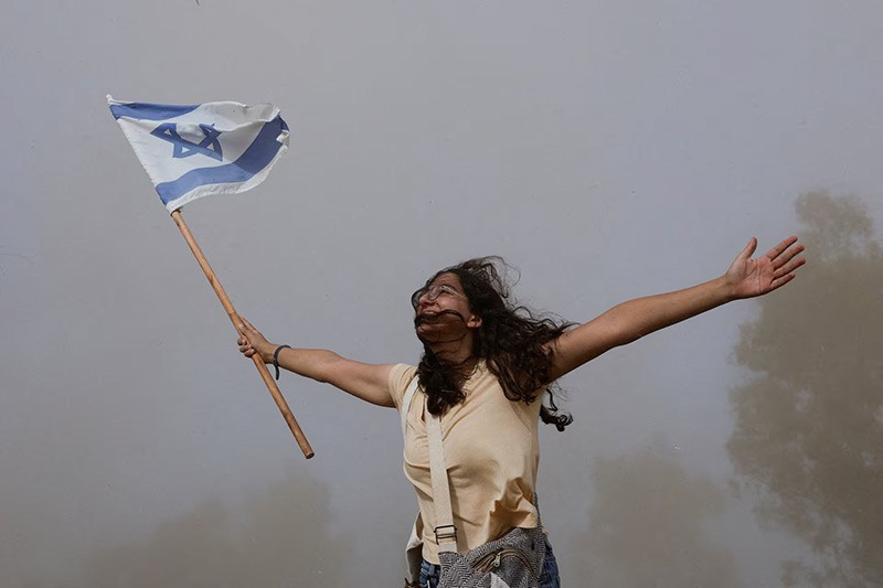 chum-anh-cac-con-tin-tro-ve-israel-01.jpg