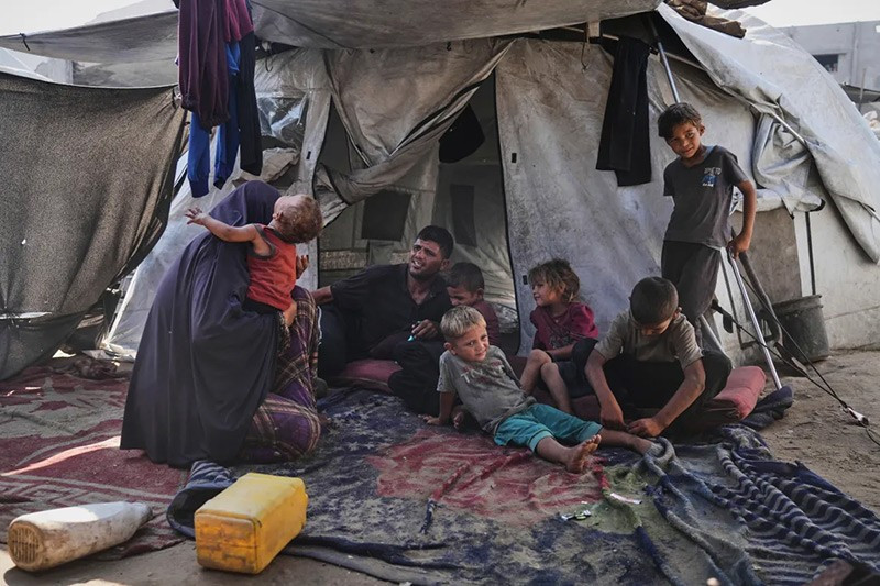chum-anh-cuoc-chien-sinh-ton-o-dai-gaza-0805-01.jpg