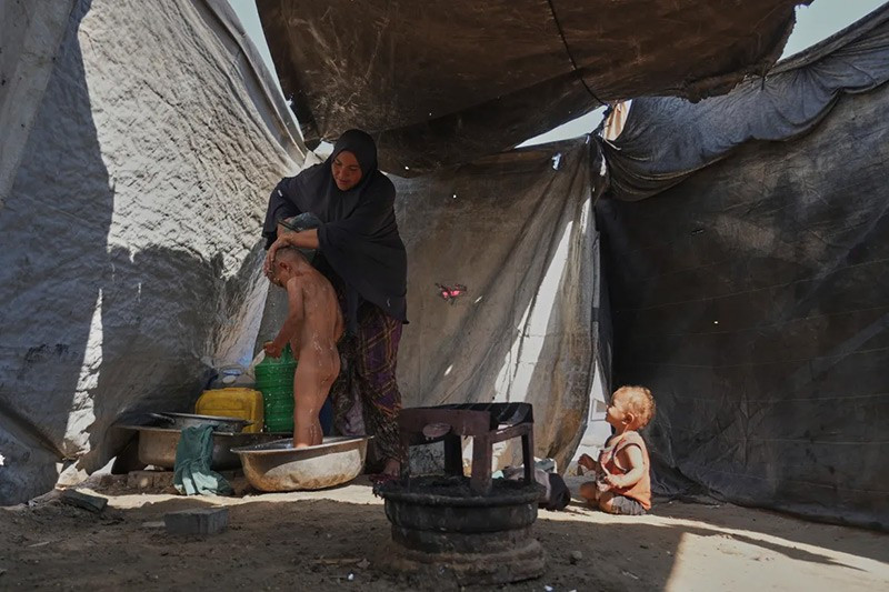 chum-anh-cuoc-chien-sinh-ton-o-dai-gaza-0805-04.jpg
