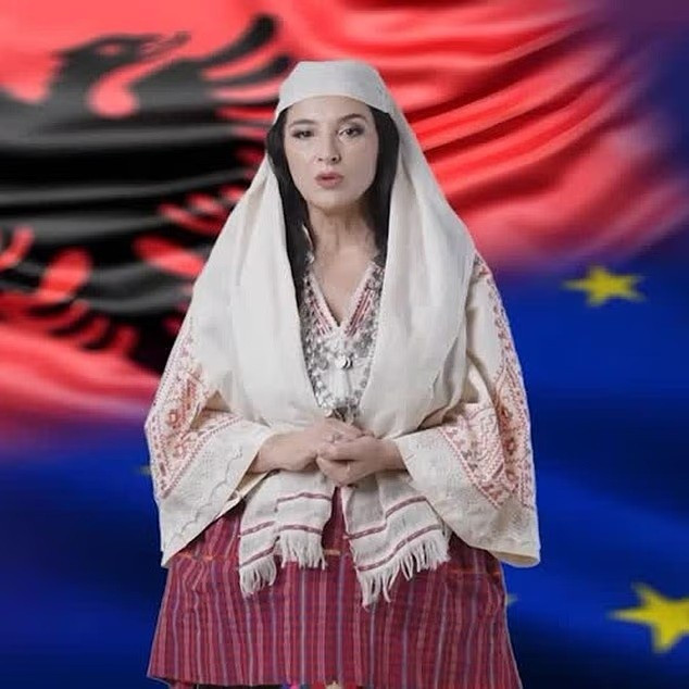 Phiên bản mới của Diella có giọng nói và hình đại diện mặc trang phục truyền thống Albania. AL này được “bổ nhiệm” giám sát hợp đồng nhà nước với doanh nghiệp tư nhân. bo-truong-ai-dau-tien-tren-the-gioi-mang-thai.jpg
