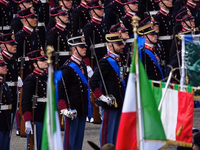 10. Ý: Điểm 0.2415. Mạnh về tàu sân bay, máy bay tấn công, tàu khu trục và cơ sở hạ tầng cảng biển. chum-anh-top-quan-doi-hung-manh-nhat-tg-2025-010.jpg