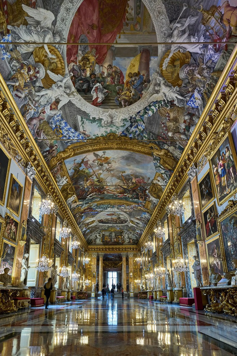 Quang cảnh Galleria Colonna tại Palazzo Colonna ở Rome. Ảnh: AP. chum-anh-kho-bau-trong-cung-dien-colonna-rome-011.jpg