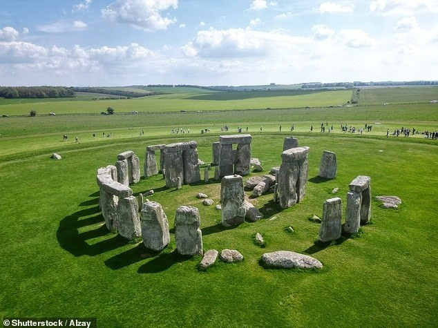 chiec-rang-he-lo-bi-mat-5000-nam-cua-stonehenge-3.jpg