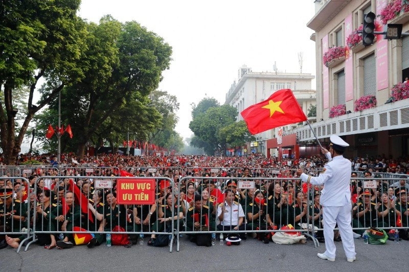 bao-chi-quoc-te-dua-tin-quoc-khanh-8.jpg