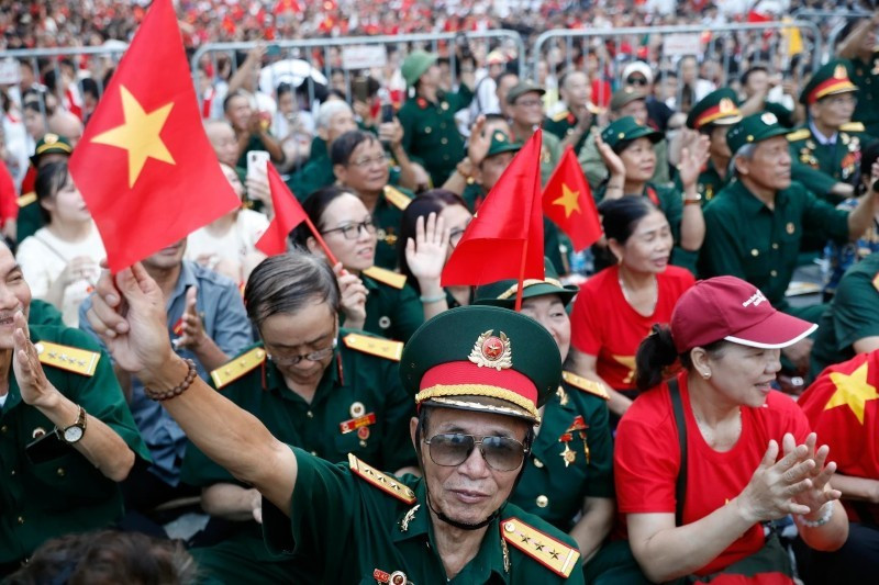 bao-chi-quoc-te-dua-tin-quoc-khanh-7.jpg
