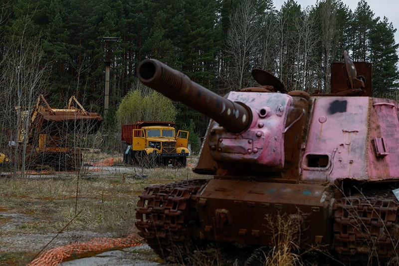 chum-anh-chornobyl-noi-thoi-gian-ngung-troi-042025-011.jpg