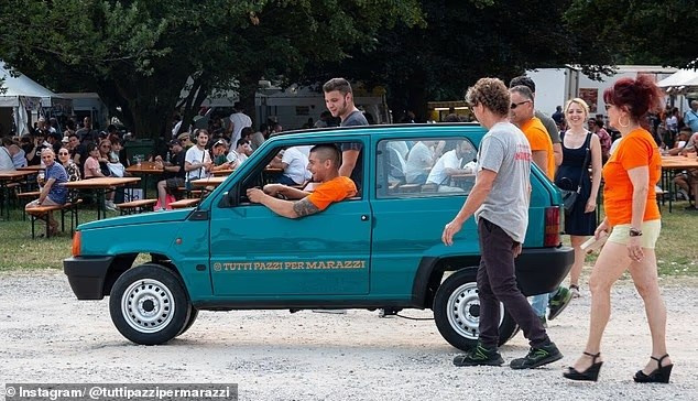 xe-dien-sieu-mong-fiat-panda-nhu-chi-co-trong-phim-4.jpg