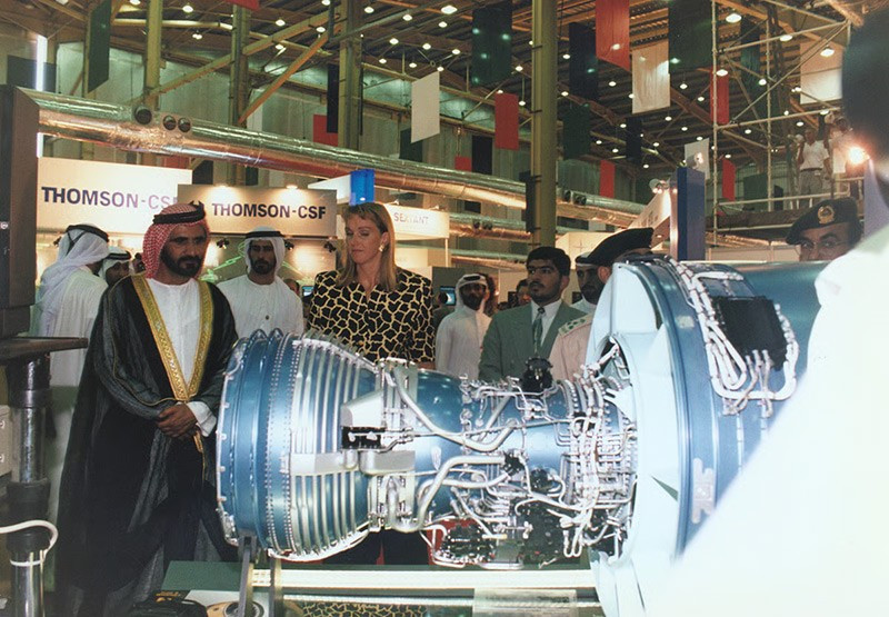 1995 — Ông Sheikh Mohammed bin Rashid Al Maktoum tham dự Dubai Airshow, đánh dấu bước tiến mới trong uy tín toàn cầu của sự kiện chum-anh-dubai-airshow-1989-2025-06.jpg