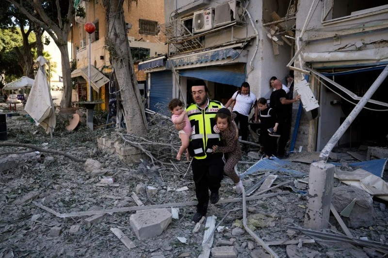 hien-truong-israel-sau-don-dap-tra-iran-10.jpg
