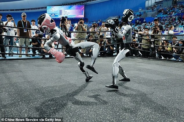giai-dau-robot-lon-nhat-hanh-tinh-cuoi-ra-nuoc-mat-voi-loat-su-co-bat-ngo-7.jpg