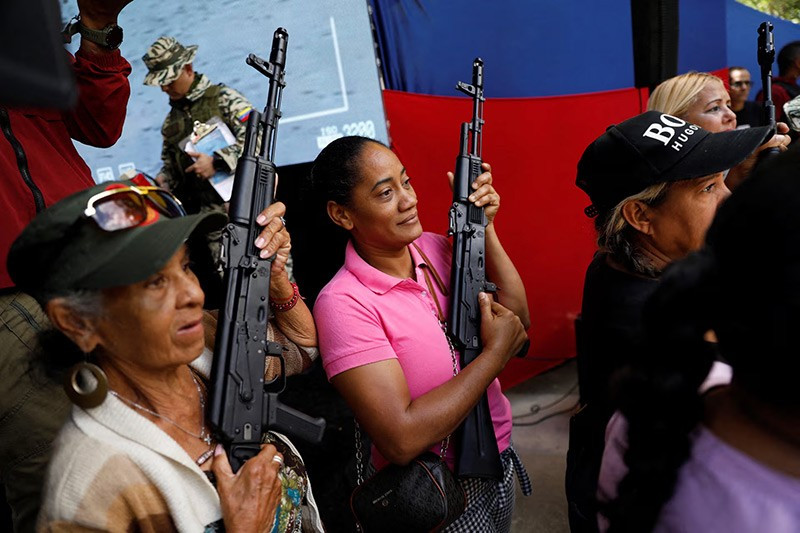 chum-anh-quan-doi-venezuela-huan-luyen-dan-thuong-013.jpg